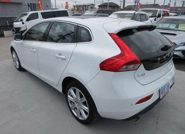
								VOLVO V40 FOR SALE IN KENYA full									