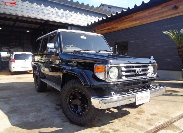 
								TOYOTA LAND CRUISER FOR SALE IN KENYA full									