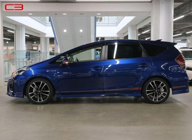 
								TOYOTA PRIUS ALPHA FOR SALE IN KENYA full									