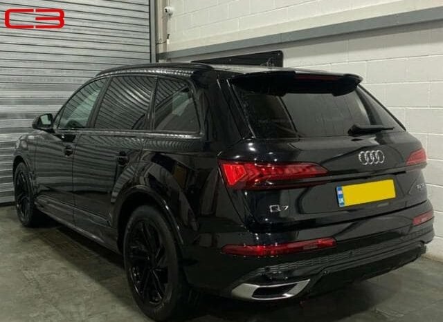 
								AUDI Q7 FOR SALE IN KENYA full									