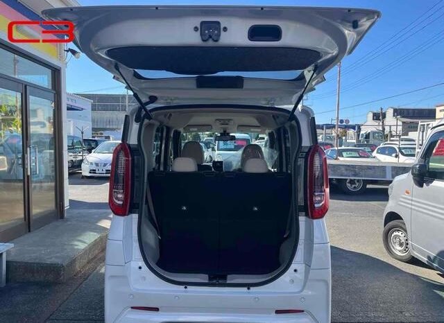 
								NISSAN ROOX FOR SALE IN KENYA full									