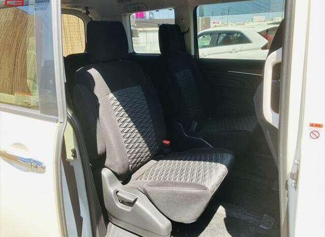 
								MITSUBISHI DELICA D5 FOR SALE IN KENYA full									