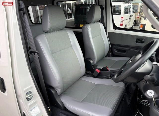 
								DAIHATSU GRAN MAX CARGO FOR SALE IN KENYA full									
