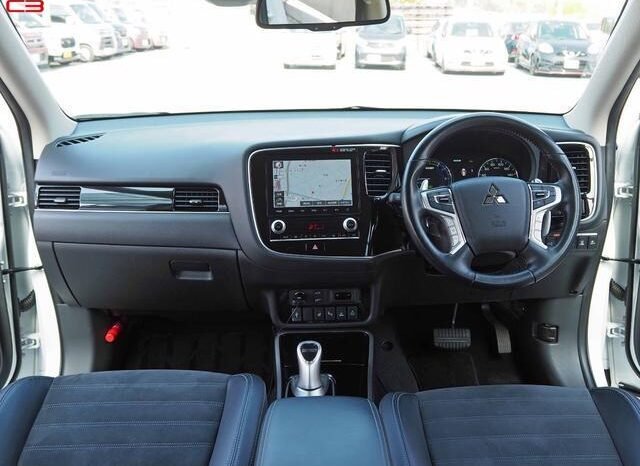
								MITSUBISHI OUTLANDER PHEV FOR SALE IN KENYA full									