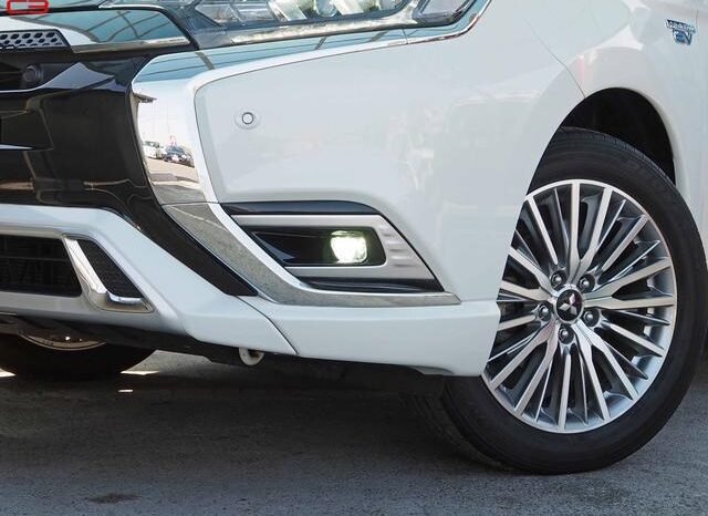 
								MITSUBISHI OUTLANDER PHEV FOR SALE IN KENYA full									