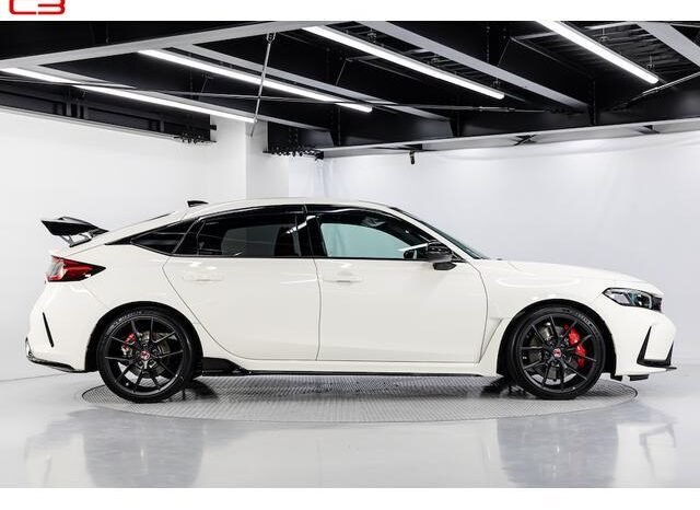 
								HONDA CIVIC FOR SALE IN KENYA full									
