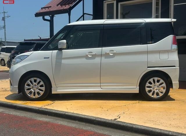 
								MITSUBISHI DELICA D2 FOR SALE IN KENYA full									