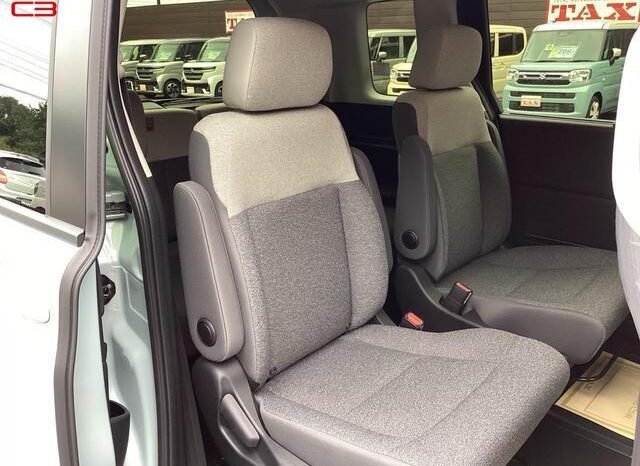 
								HONDA FREED FOR SALE IN KENYA full									