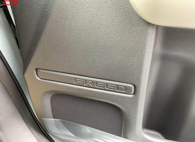 
								HONDA FREED FOR SALE IN KENYA full									