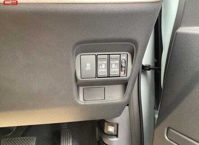 
								HONDA FREED FOR SALE IN KENYA full									