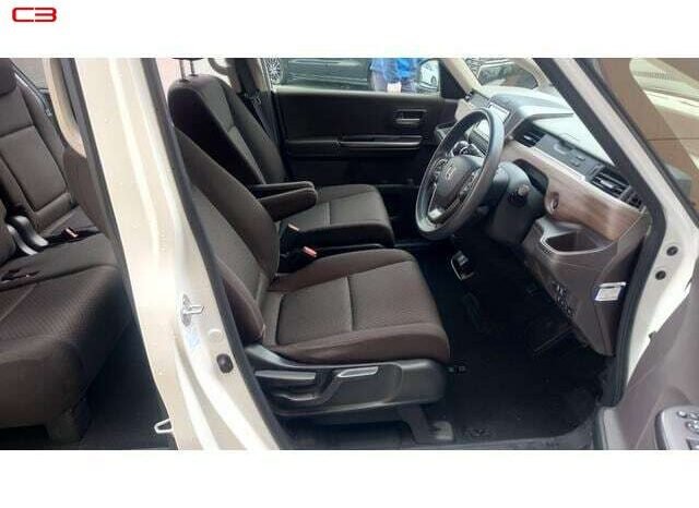 
								HONDA FREED FOR SALE IN KENYA full									