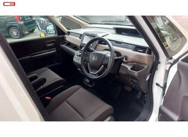 
								HONDA FREED FOR SALE IN KENYA full									