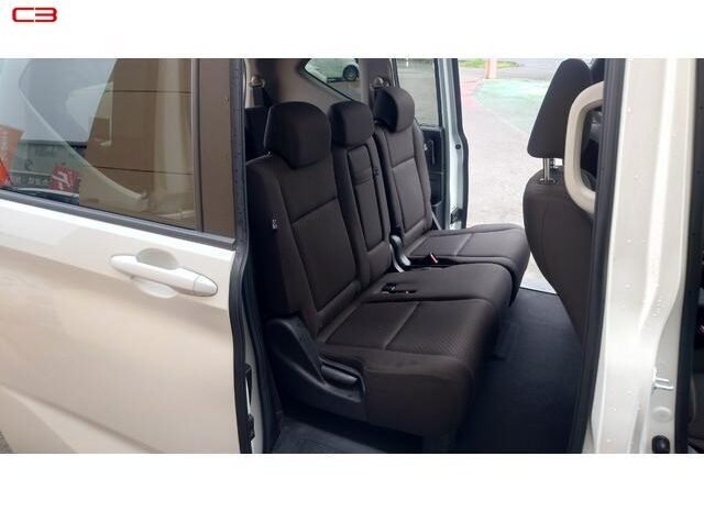 
								HONDA FREED FOR SALE IN KENYA full									