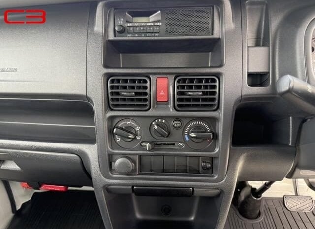 
								NISSAN NT100 CLIPPER FOR SALE IN KENYA full									
