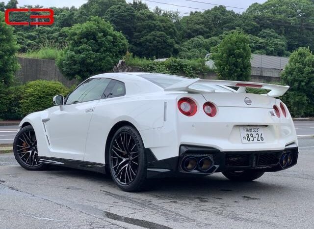 
								NISSAN GT-R FOR SALE IN KENYA full									