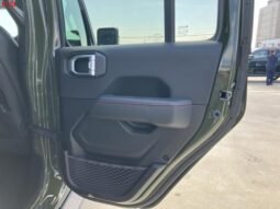
										CHRYSLER JEEP JEEP GLADIATOR FOR SALE IN KENYA full									