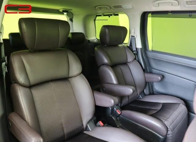 
								NISSAN ELGRAND FOR SALE IN KENYA full									