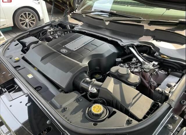 
								LAND ROVER RANGE ROVER FOR SALE IN KENYA full									