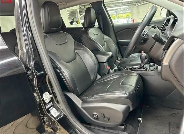 
								CHRYSLER JEEP JEEP CHEROKEE FOR SALE IN KENYA full									