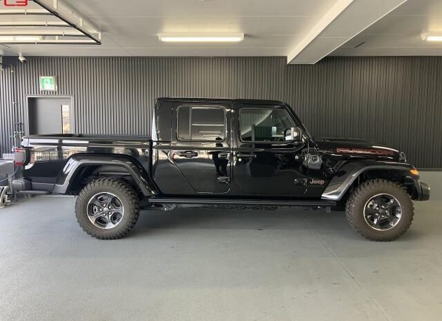 
								CHRYSLER JEEP JEEP GLADIATOR FOR SALE IN KENYA full									
