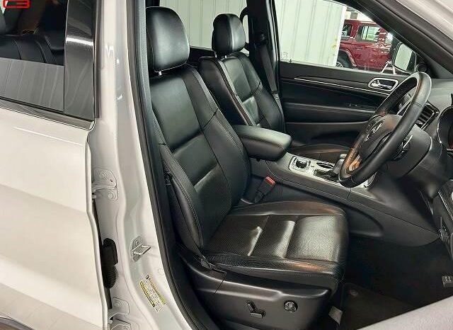 
								CHRYSLER JEEP JEEP GRAND CHEROKEE FOR SALE IN KENYA full									