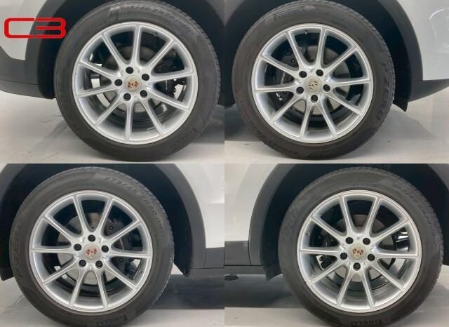 
								PORSCHE CAYENNE FOR SALE IN KENYA full									