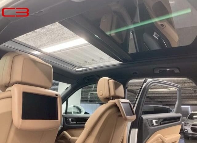
								PORSCHE CAYENNE FOR SALE IN KENYA full									