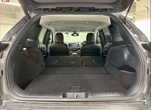 
								CHRYSLER JEEP JEEP CHEROKEE FOR SALE IN KENYA full									