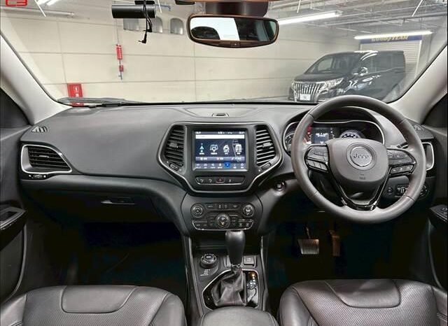 
								CHRYSLER JEEP JEEP CHEROKEE FOR SALE IN KENYA full									