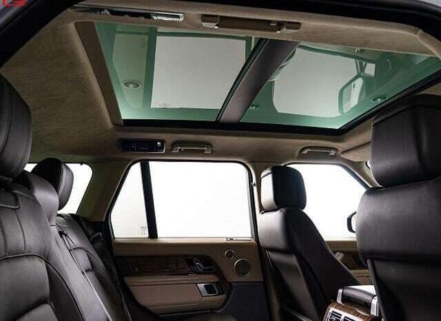 
								LAND ROVER RANGE ROVER FOR SALE IN KENYA full									