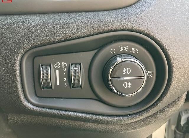 
								CHRYSLER JEEP JEEP RENEGADE FOR SALE IN KENYA full									