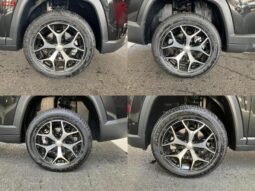 
										CHRYSLER JEEP JEEP COMMANDER FOR SALE IN KENYA full									