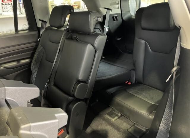 
								CHRYSLER JEEP JEEP COMMANDER FOR SALE IN KENYA full									