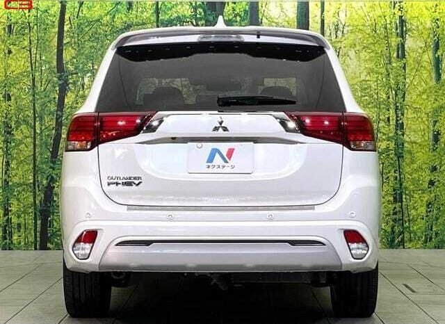 
								MITSUBISHI OUTLANDER PHEV FOR SALE IN KENYA full									