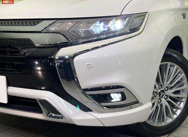 
								MITSUBISHI OUTLANDER PHEV FOR SALE IN KENYA full									