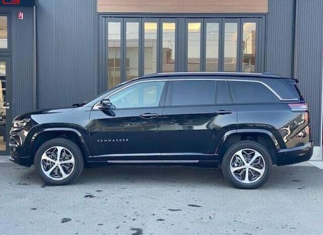 
								CHRYSLER JEEP JEEP COMMANDER FOR SALE IN KENYA full									