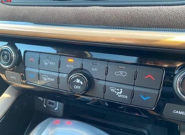 
								CHRYSLER JEEP JEEP COMMANDER FOR SALE IN KENYA full									