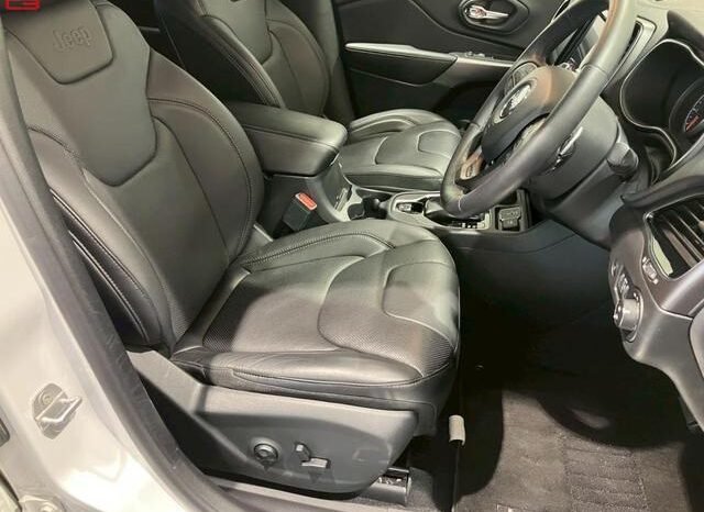 
								CHRYSLER JEEP JEEP CHEROKEE FOR SALE IN KENYA full									