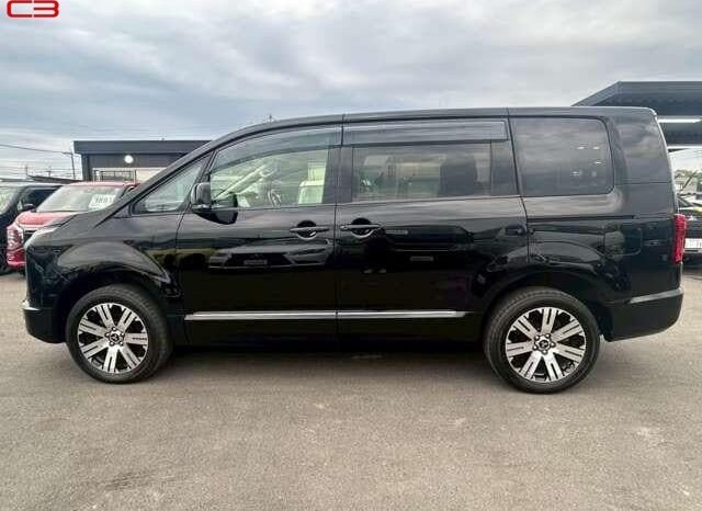 
								MITSUBISHI DELICA D5 FOR SALE IN KENYA full									