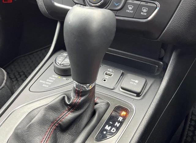 
								CHRYSLER JEEP JEEP CHEROKEE FOR SALE IN KENYA full									