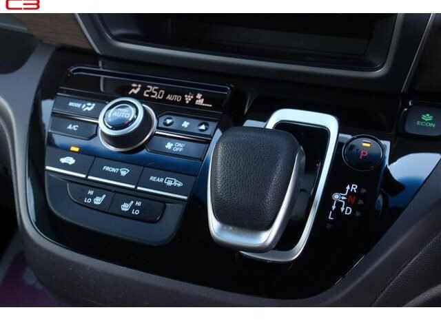 
								HONDA FREED HYBRID FOR SALE IN KENYA full									