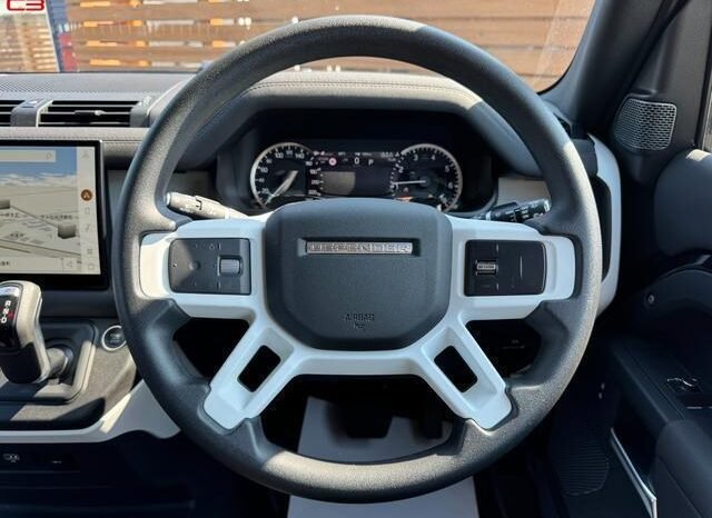 
								LAND ROVER DEFENDER FOR SALE IN KENYA full									