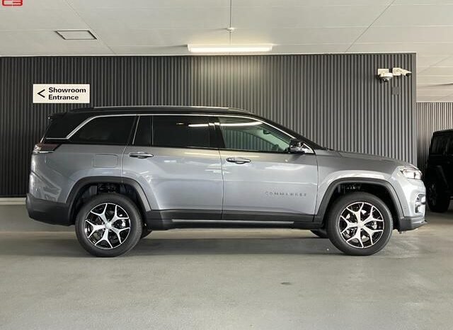
								CHRYSLER JEEP JEEP COMMANDER FOR SALE IN KENYA full									