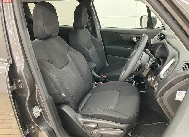 
								CHRYSLER JEEP JEEP RENEGADE FOR SALE IN KENYA full									