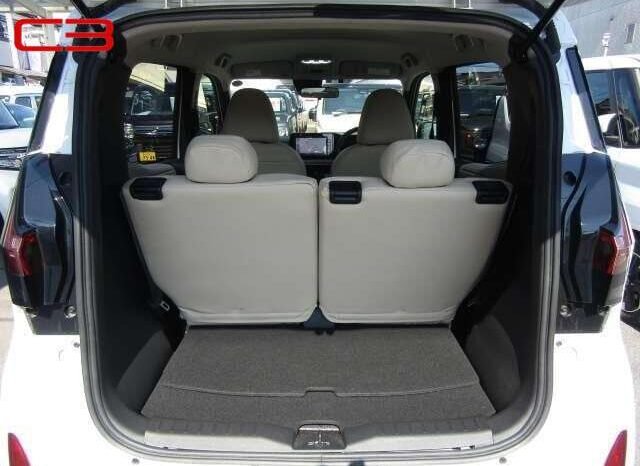 
								NISSAN SAKURA FOR SALE IN KENYA full									