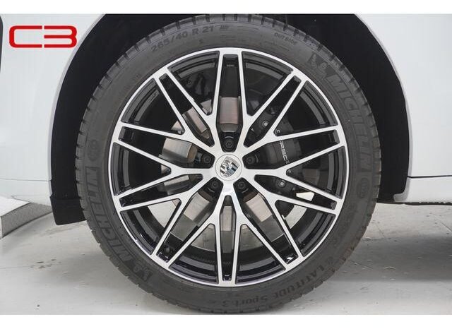 
								PORSCHE MACAN FOR SALE IN KENYA full									