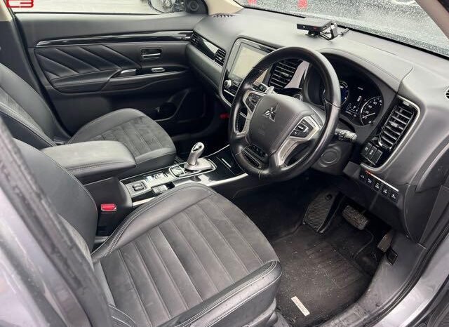 
								MITSUBISHI OUTLANDER PHEV FOR SALE IN KENYA full									