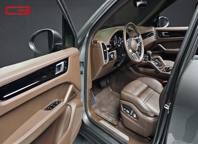 
								PORSCHE CAYENNE FOR SALE IN KENYA full									