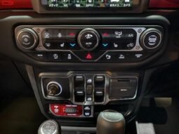 
										CHRYSLER JEEP JEEP GLADIATOR FOR SALE IN KENYA full									
