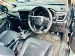 
										ISUZU D-MAX FOR SALE IN KENYA full									